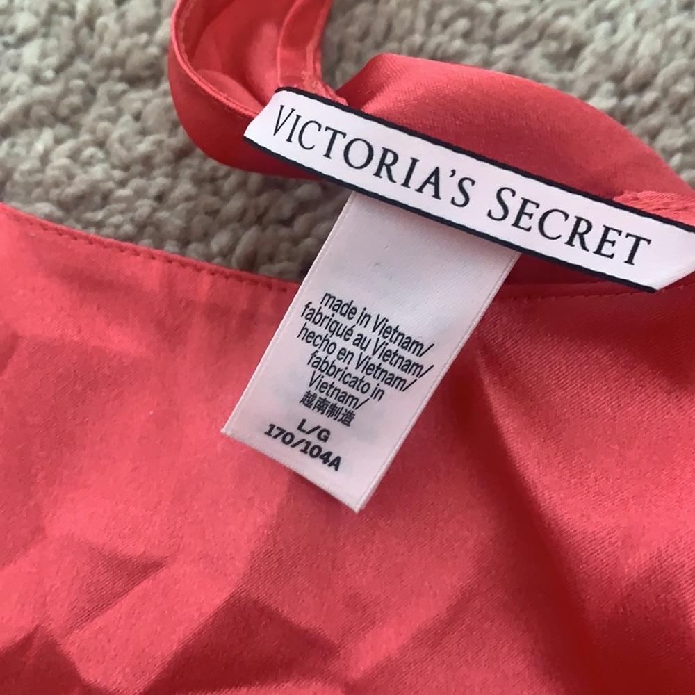 Victoria Secret PJ Set - Picture 3 of 3